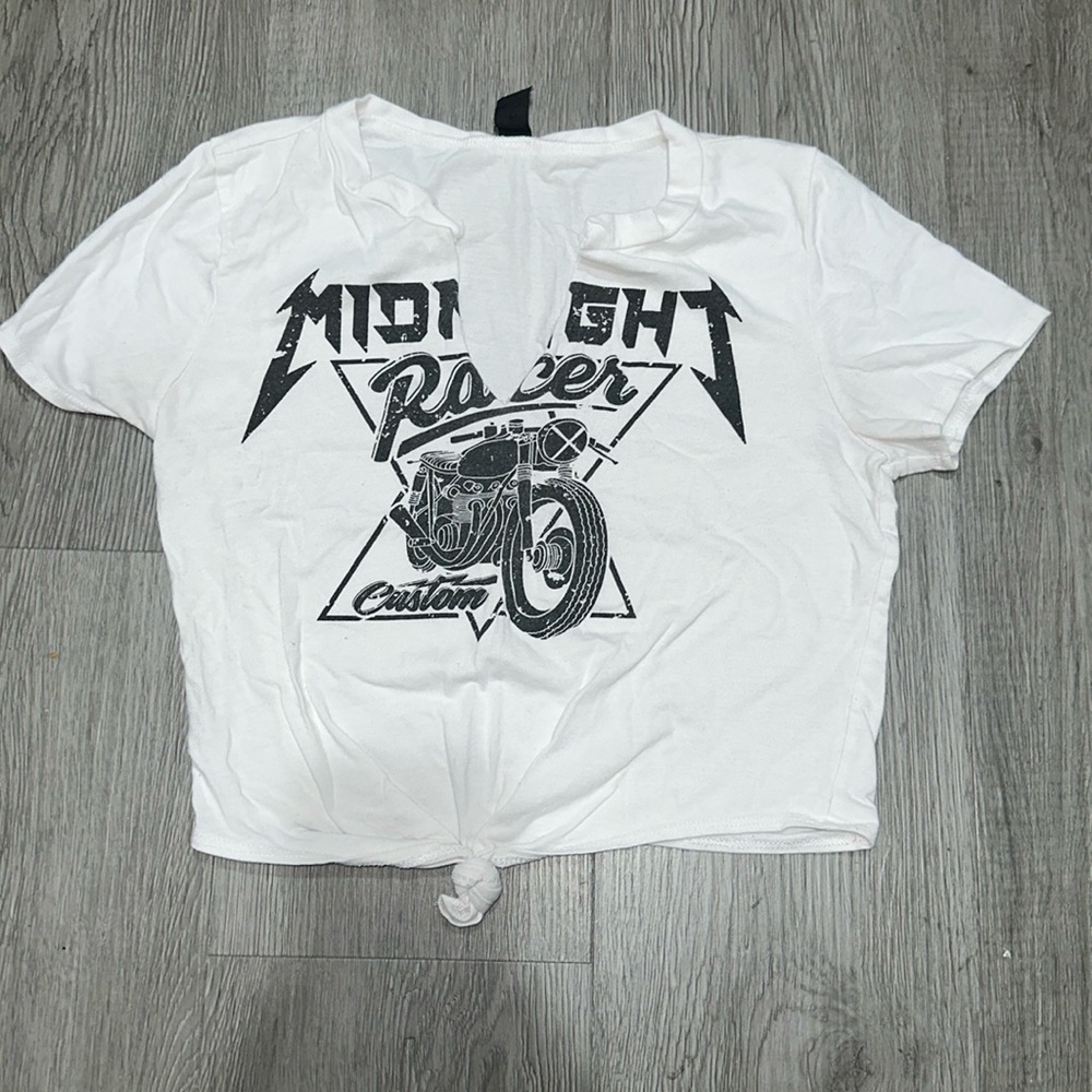 White crop top tee